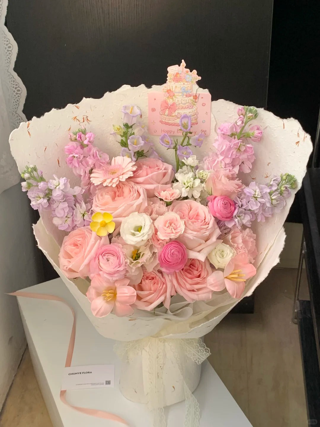 Pink bouquet mix and match random blind box large/medium/small flowers mix and match