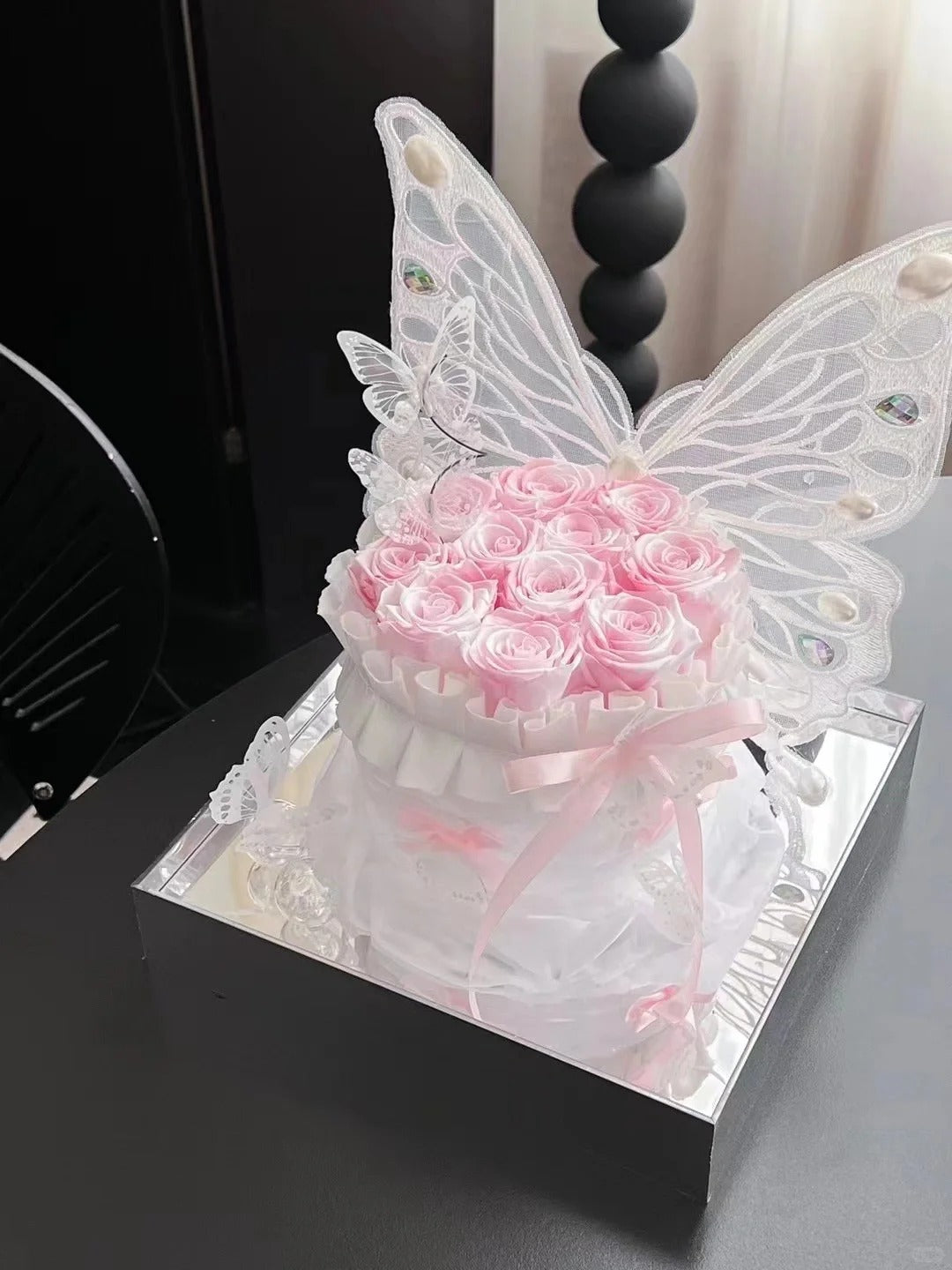 Butterfly Cake Flower Box / Creative Preserved Flower Box - Birthday Gift & Anniversary Gift