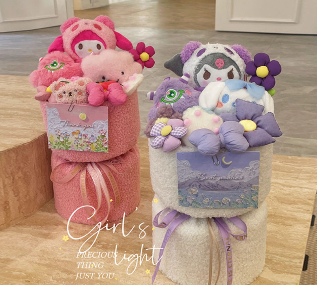 Bouquet - Random Doll Bouquet-Preserved Flowers/Harmless Artificial Flowers/Perfect for Children