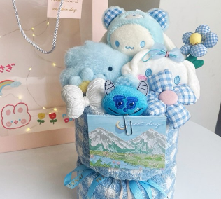 Bouquet - Random Doll Bouquet-Preserved Flowers/Harmless Artificial Flowers/Perfect for Children