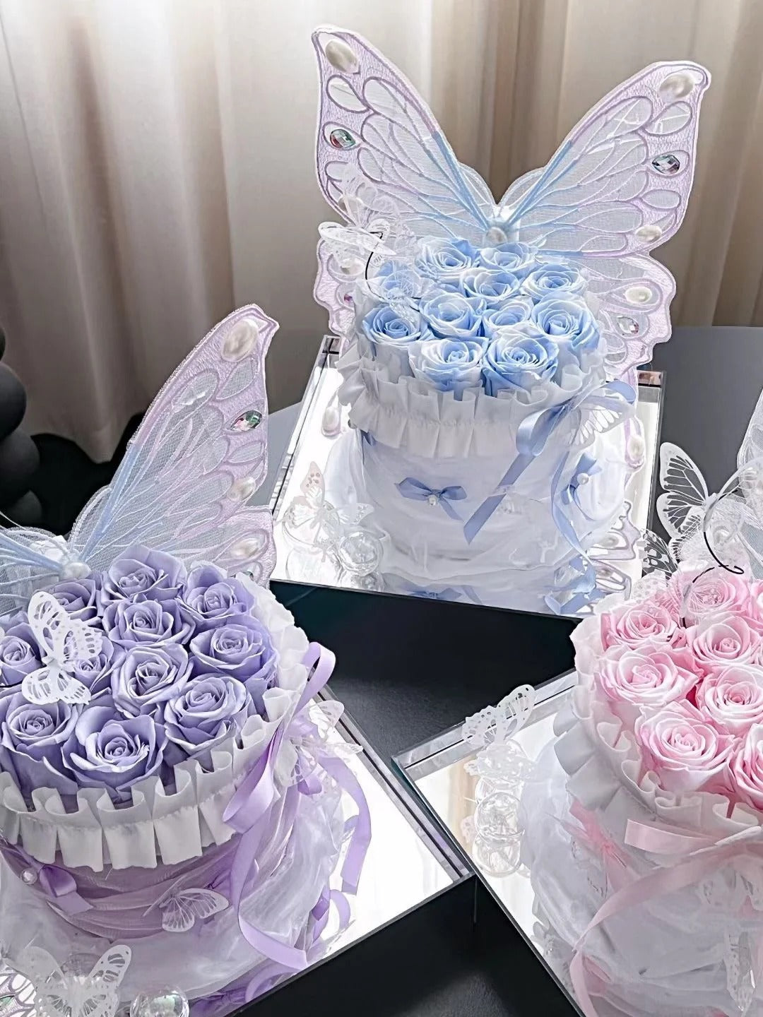 Butterfly Cake Flower Box / Creative Preserved Flower Box - Birthday Gift & Anniversary Gift