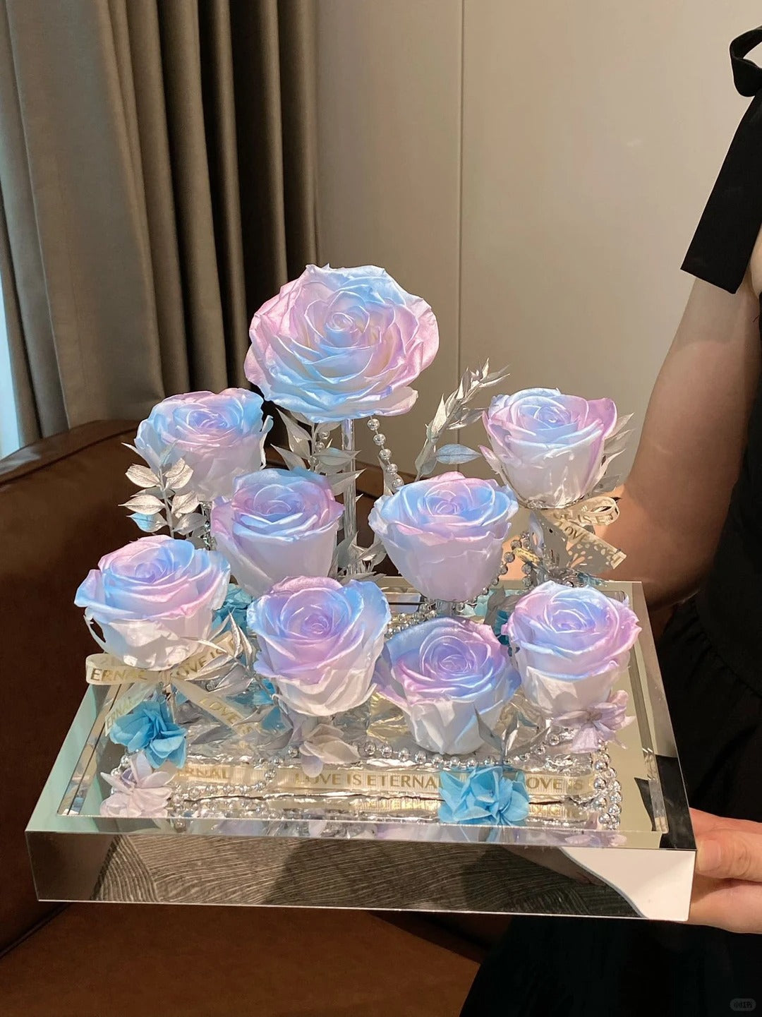 永生玫瑰花高端亚克力礼盒 - 浪漫生日礼物