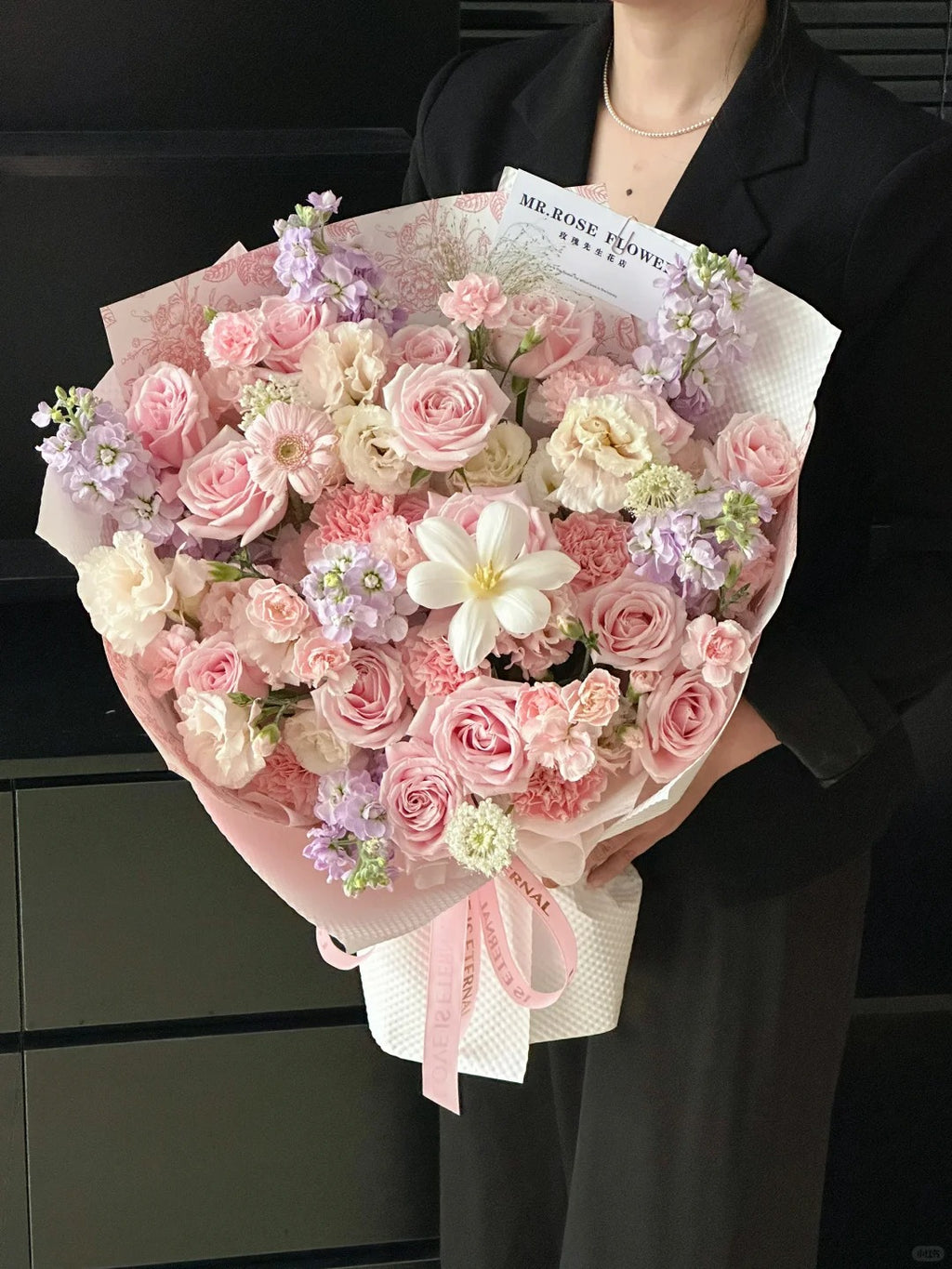 Pink bouquet mix and match random blind box large/medium/small flowers mix and match