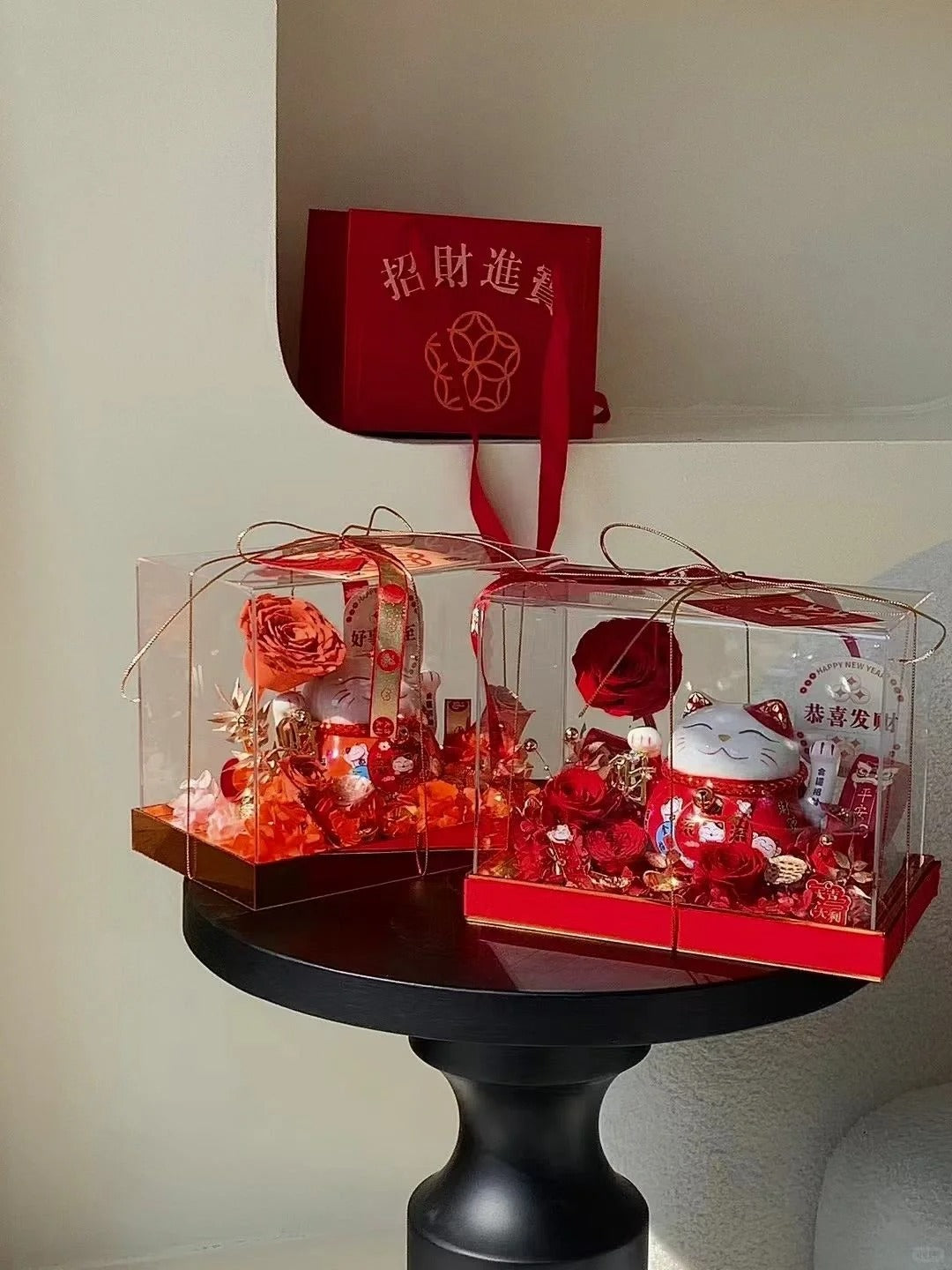 Lucky cat gift box/ flower box/ roses - an essential mascot for new store openings