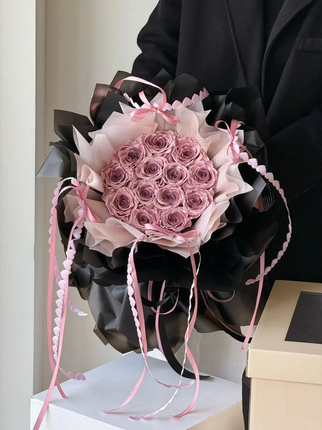 Buket mawar, bunga awetan, bunga artifisial berkualitas tinggi, pilihan hadiah yang sempurna.