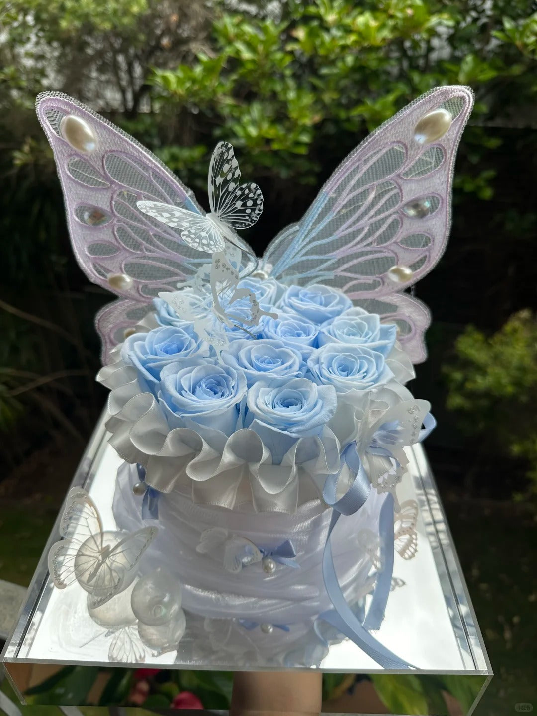 Butterfly Cake Flower Box / Creative Preserved Flower Box - Birthday Gift & Anniversary Gift