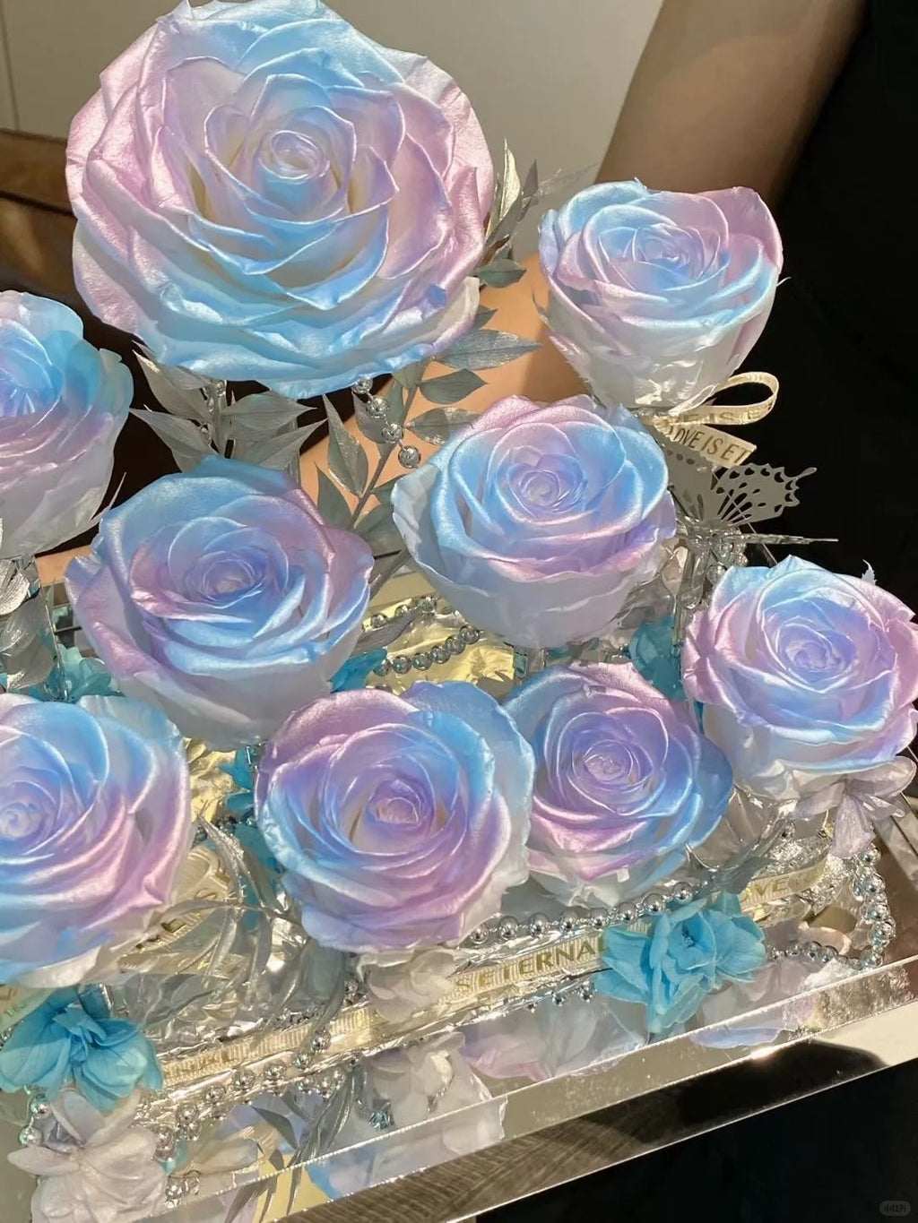 永生玫瑰花高端亚克力礼盒 - 浪漫生日礼物