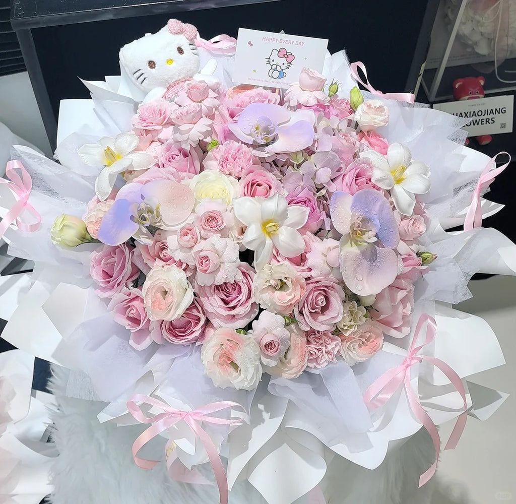 Hello Kitty bouquets/soap roses/romantic gifts for friends' birthdays and anniversaries