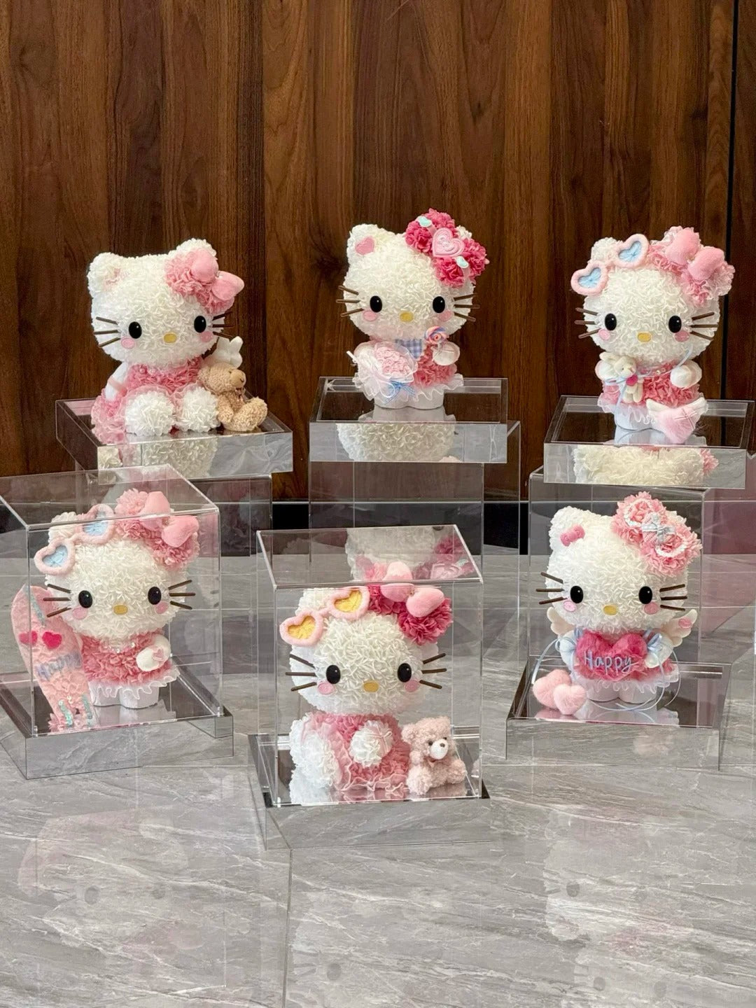 Hello Kitty preserved flower box / Romantic gift/anniversary present - for friends and loved ones
