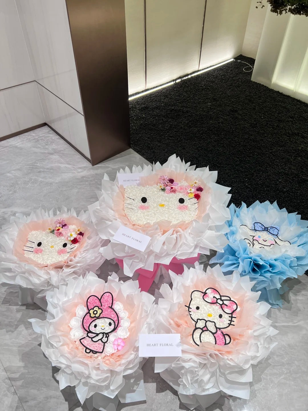 Buket bunga awet / Hadiah ulang tahun Sanrio / Bunga artifisial berkualitas tinggi untuk anak perempuan atau pacar
